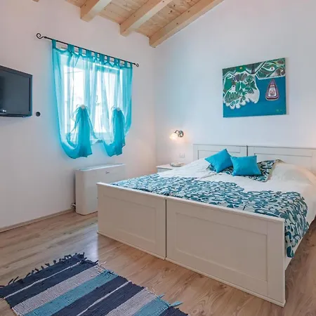 Gorgeous In With Wifi Holiday home